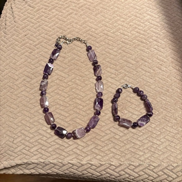 Chevron Amethyst Purple/Lavender Gemstones Necklace Bracelet Set - Picture 5 of 8
